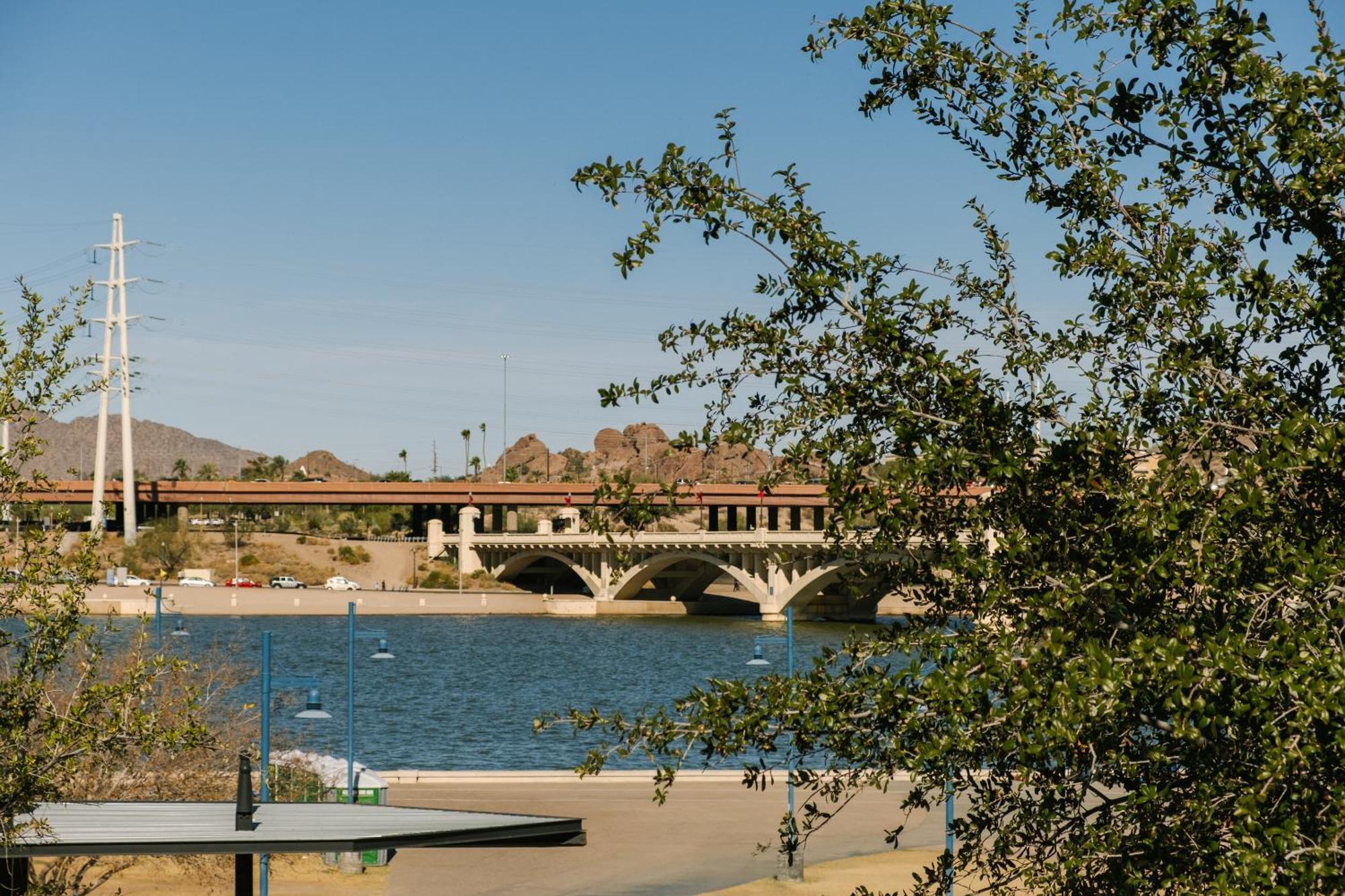 Aparthotel Sonder At Mill Ave Tempe Exterior foto